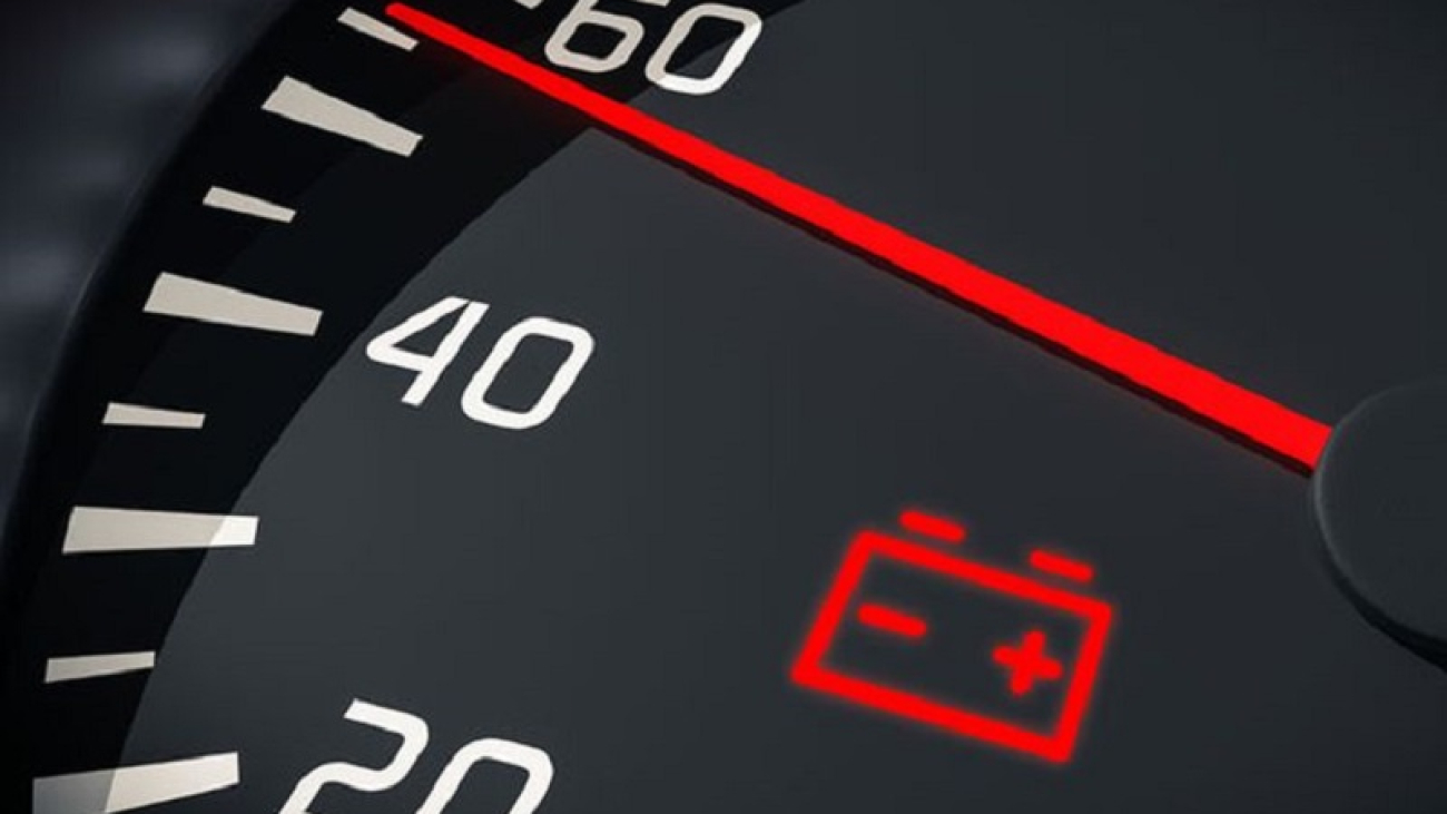 Inilah Penyebab Indikator aki Mobil Menyalah/gobigalcanessa.com