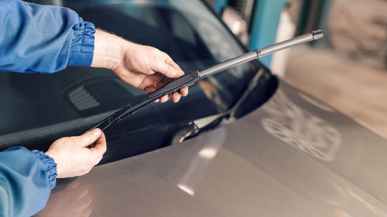 Begini Cara Mudah Memasang Wiper Mobil/gobigalcanessa.com